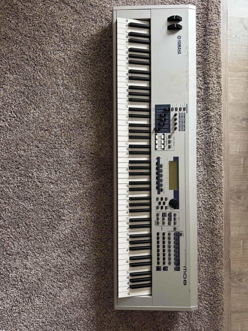 Yamaha Silver 80 Key Synthesizer Keyboard